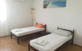 Nice And Cozy Two Single Bed Room